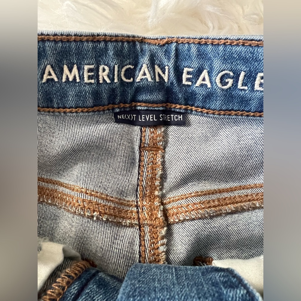 American Eagle Outfitters Lace-Up Jeans - Picture 4 of 4